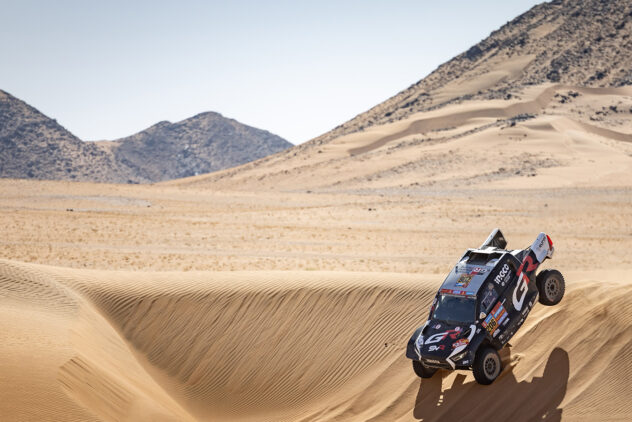 Frontalunfall statt Spitzengruppe: De Villiers/von Zitzewitz erleben bitteren „Dakar“-Rückschlag